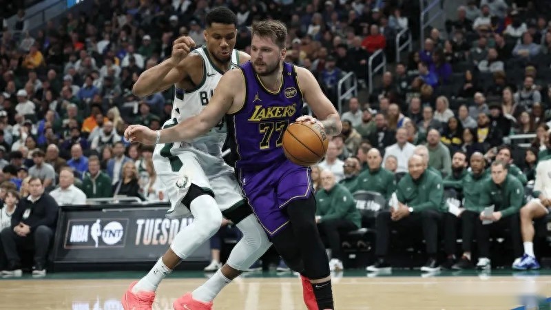 湖人119-95雄鹿迎4利好！东契奇艾顿最佳形态，防守强度全体现！